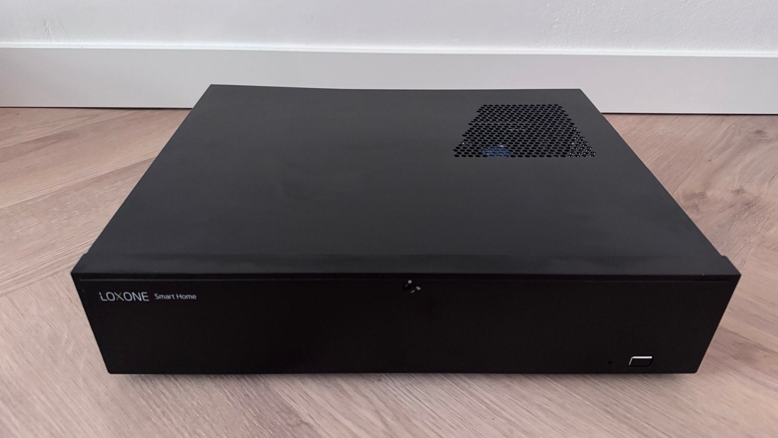 Loxone Music server 8 zone (zeer goede staat), Ophalen, Zo goed als nieuw, Onbekend