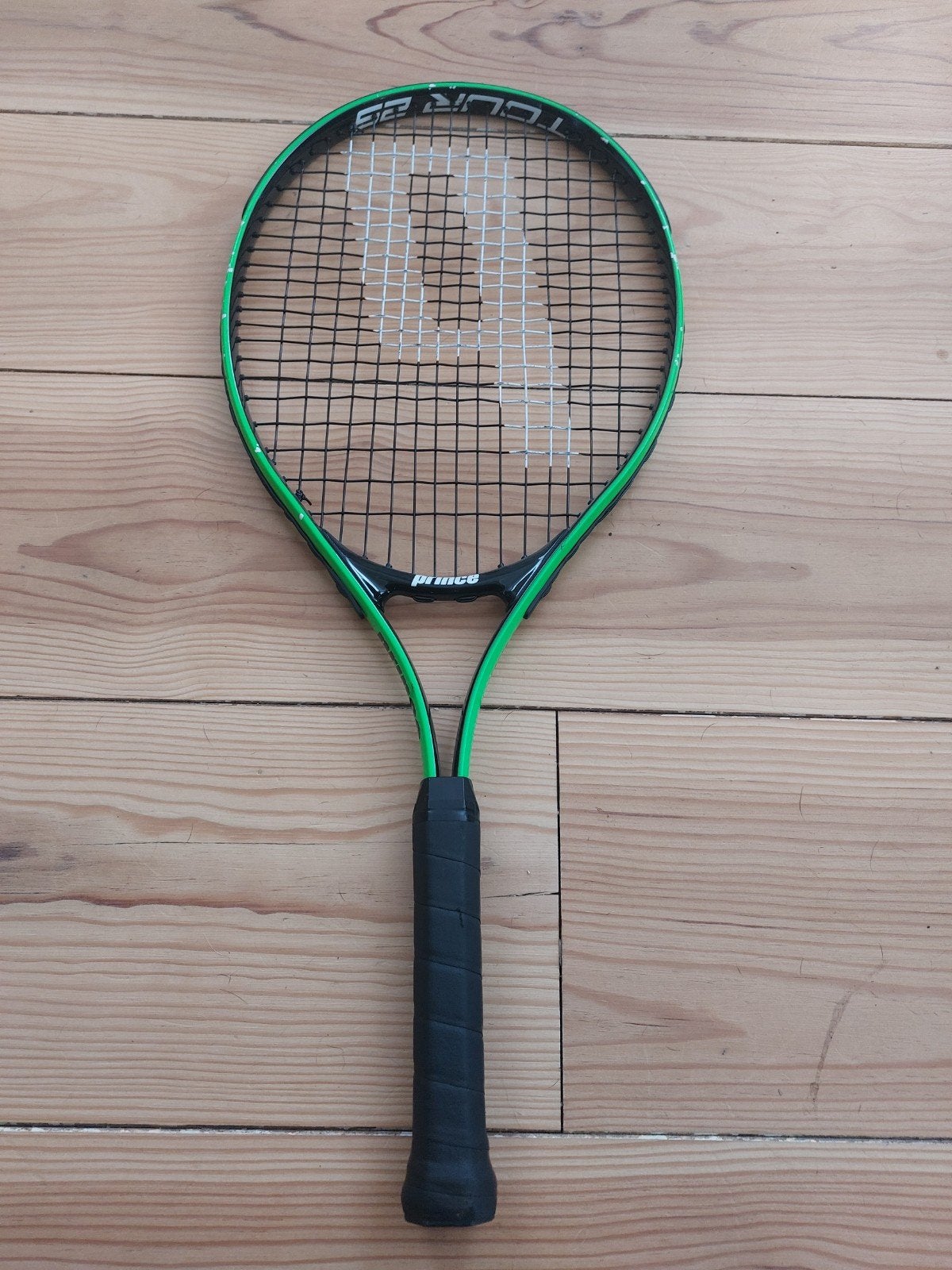 Prince kinder tennisracket tour 25 leeftijd 8 tot 11 jaar, Sport en Fitness, Tennis, Ophalen of Verzenden, Zo goed als nieuw, Racket