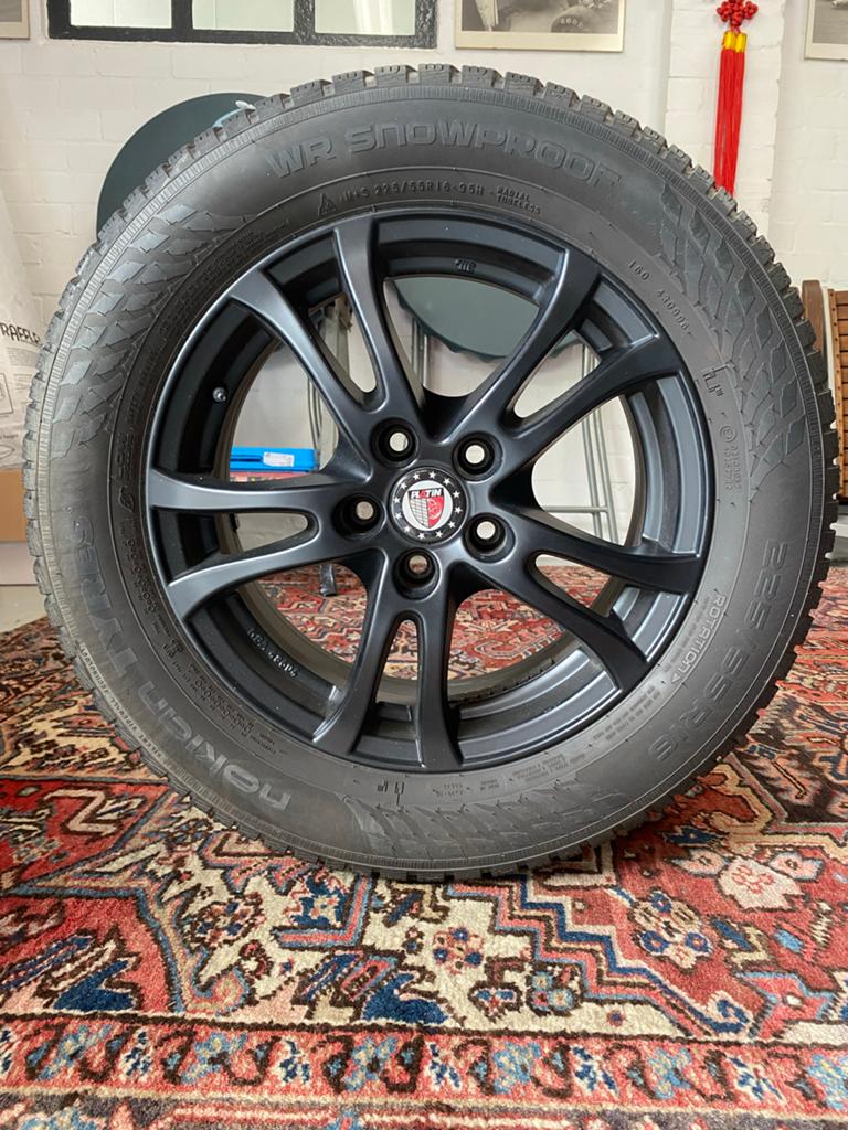 Nokian Winterbanden met Platin velgen 225/55R16 Ford Puma, Auto-onderdelen, Banden en Velgen, Ophalen, Gebruikt, 16 inch, Banden en Velgen