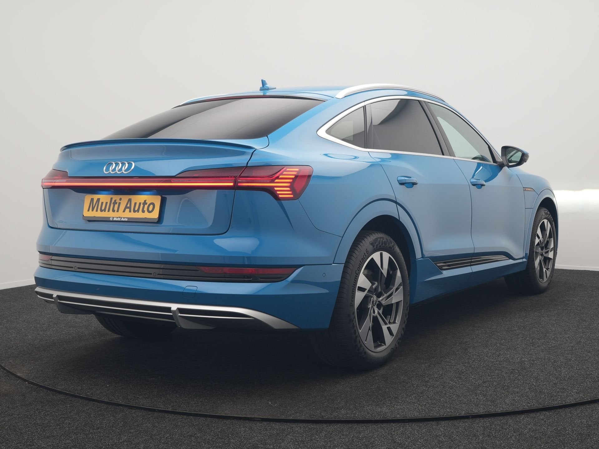 Audi e-tron Sportback 50 Quattro S Line 71 kWh 313pk Dealer, Auto's, Automaat, Dealer onderhouden, Zwart, 71 kWh