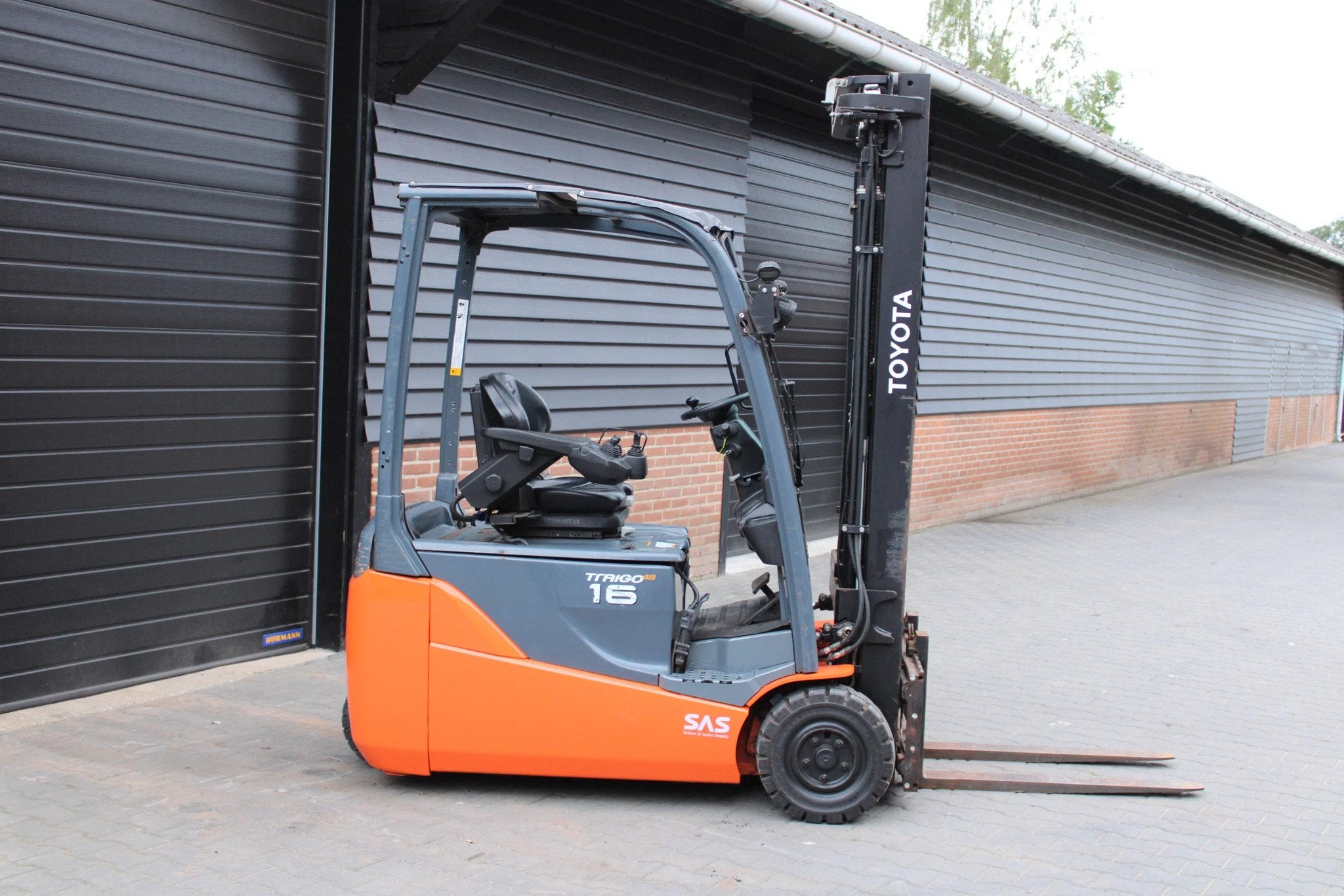 Toyota 8FBET16T heftruck elektrische triplex 6962 uur sidesh