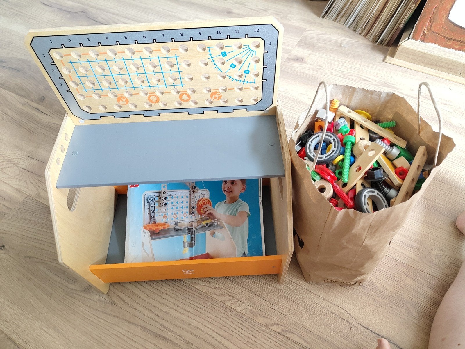 Hape junior inventor en constructor heros, Ophalen, Gebruikt, Poppenhuis