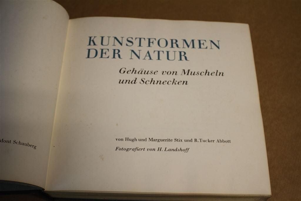 Prachtig boek Schelpen van Mosselen en Slakken., Ophalen of Verzenden, Schelp(en)