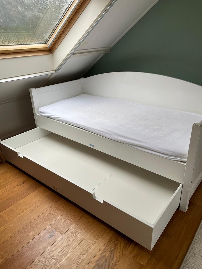 bedbank met onderlade, wit hout , merk Bopita, Ophalen, Gebruikt, Eenpersoons, Wit