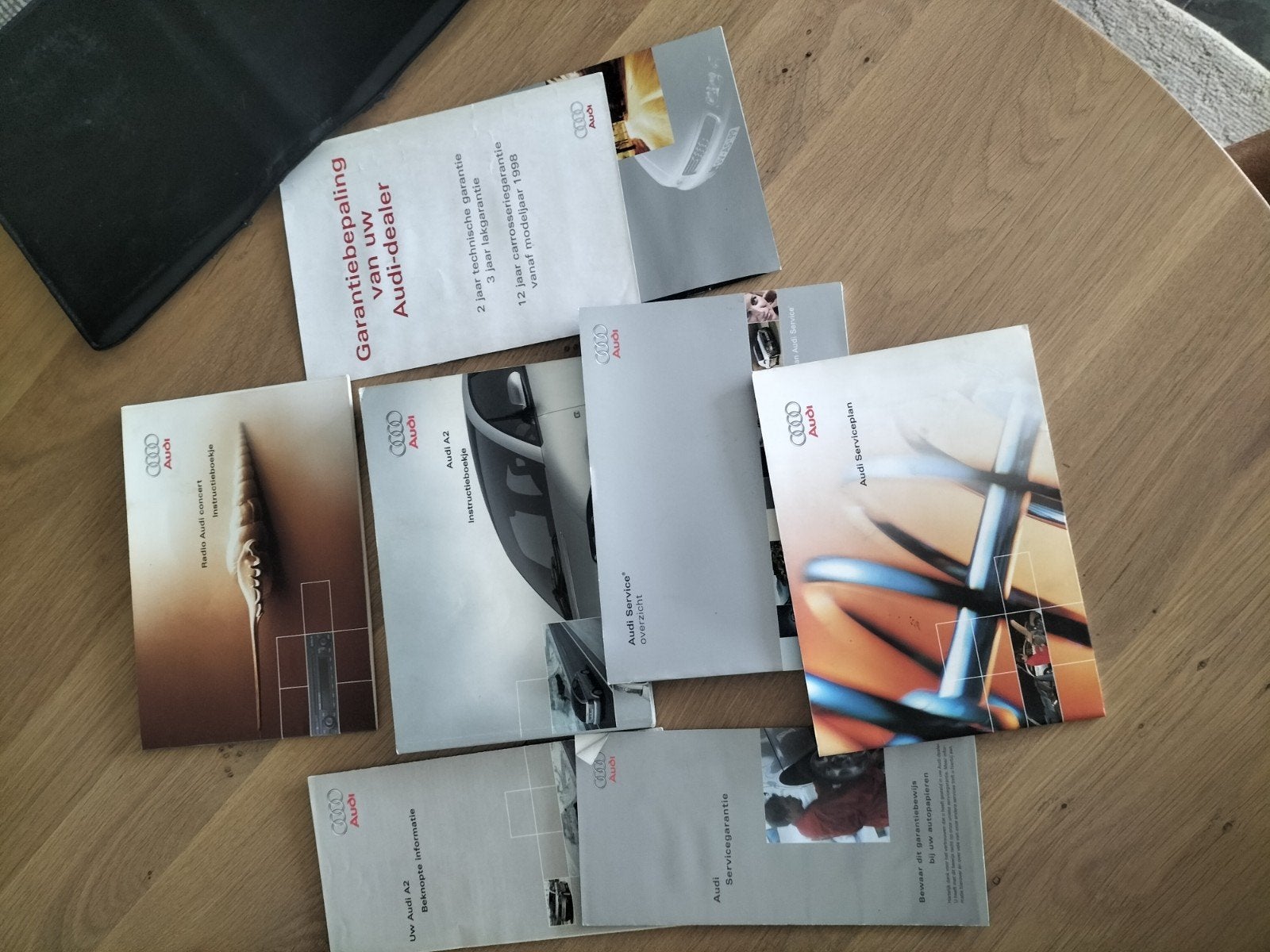 Nederlands instructie boekje tbv een Audi A2, Ophalen