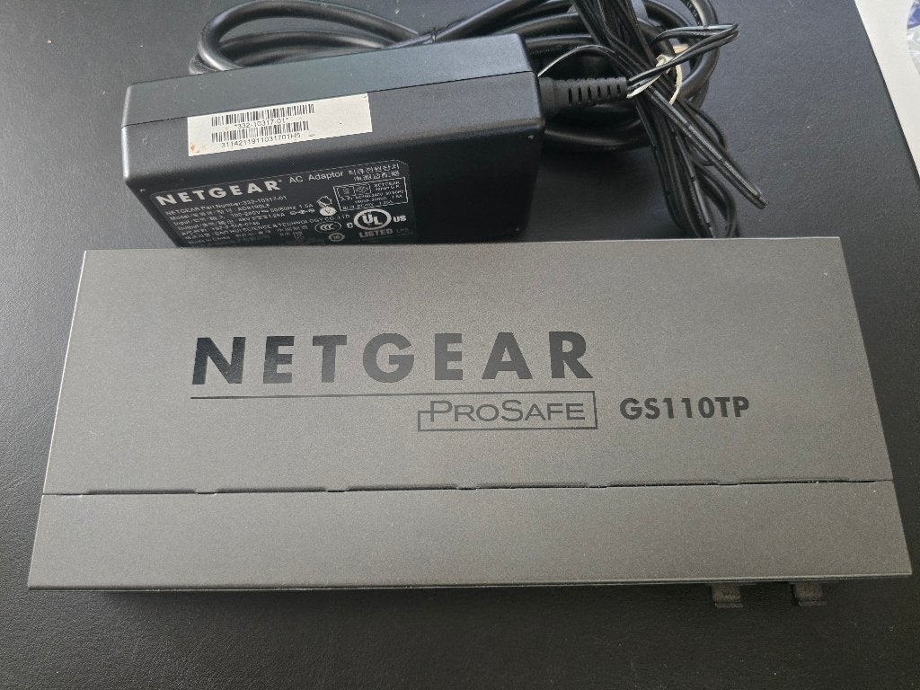 Netgear ProSafe GS110TP, Computers en Software, Netwerk switches, Ophalen of Verzenden