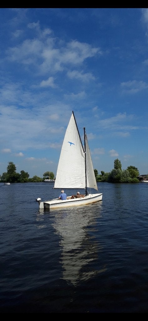 polyvalk zeilklaar inclusief  prima buitenboordmotor, Watersport en Boten, Ophalen, Gebruikt, 2 pk, Polyester