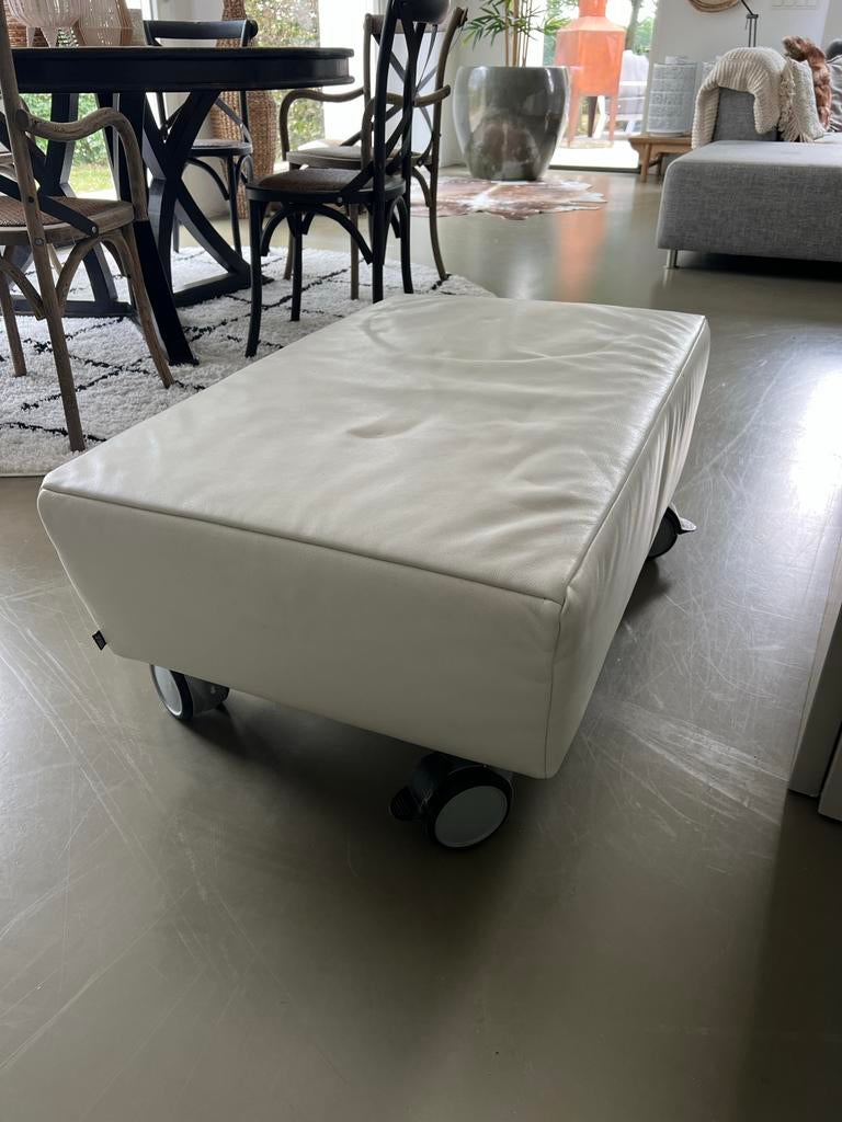 Leren poef op wielen - Crème/Wit merk Jori, Ophalen, Gebruikt, Leer, 75 tot 100 cm
