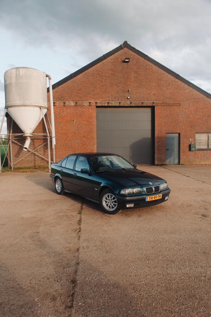 BMW 3-Serie 1.6 I 316 1998 Groen, Euro 2, Achterwielaandrijving, 1250 kg, Zwart