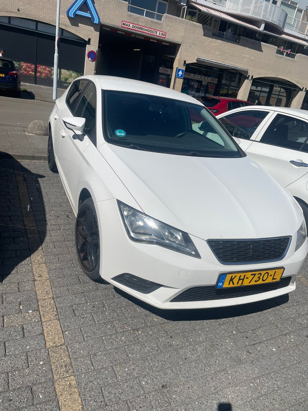 Seat Leon 1.2 TSI , 2014 5 deurs (Carplay), Ophalen, Zo goed als nieuw, Zwart