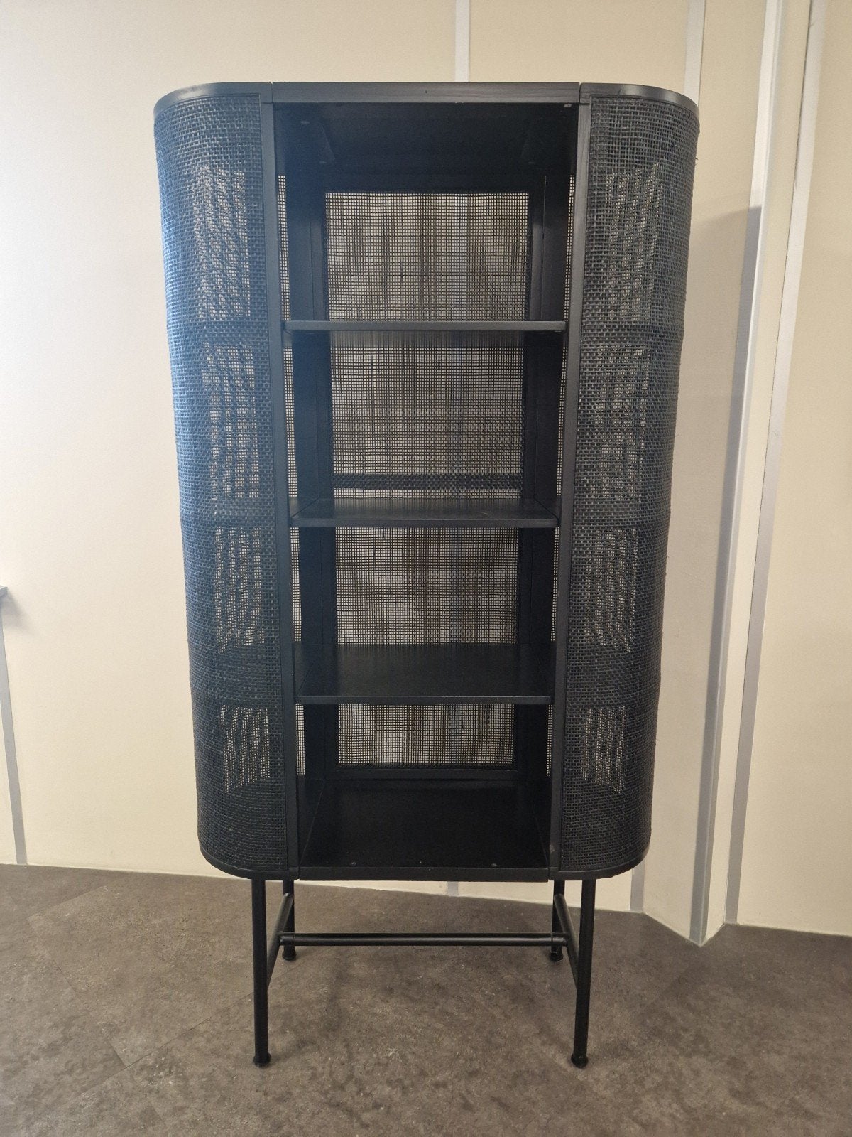Karwei Kast Julius Webbing Zwart - Stijlvolle Opbergkast, Ophalen, Modern, Webbing, Industrieel, 50 tot 100 cm, Zo goed als nieuw