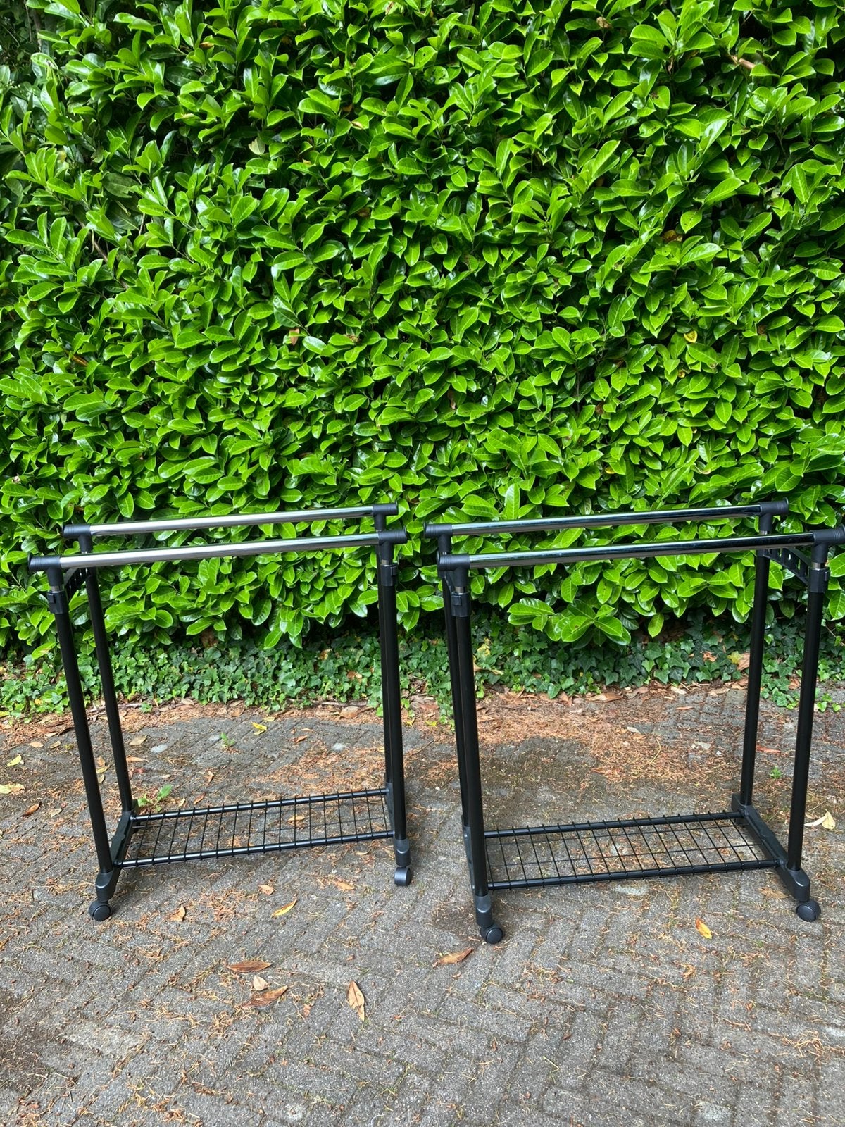 Twee dubbele kledingrekken te koop, Ophalen