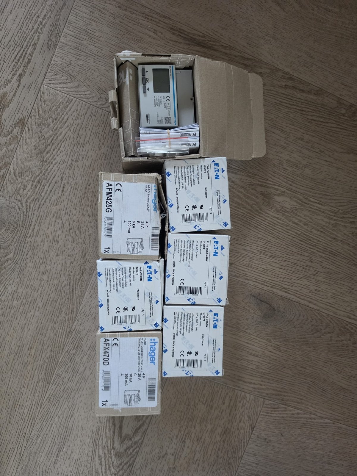 Partij Hager / Eaton krachtgroepen + 3-fase MID kWh meter, Verzenden, Nieuw, Overige merken, Aardlekschakelaar