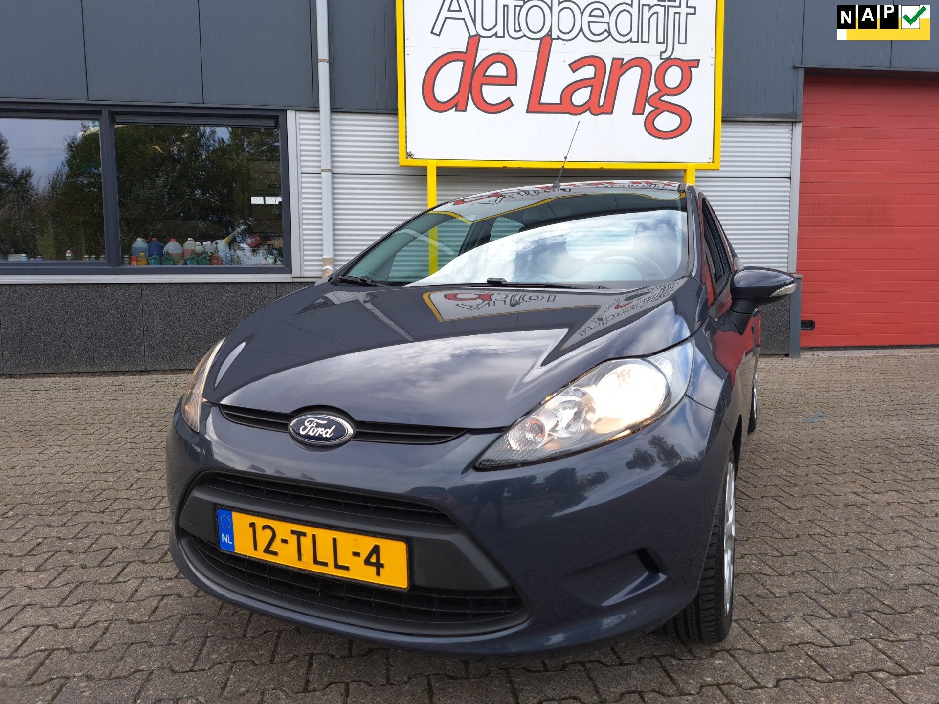 Ford Fiesta 1.25 Trend hele mooie weinig km! nw APK, Voorwielaandrijving, Stof, 82 pk, Origineel Nederlands