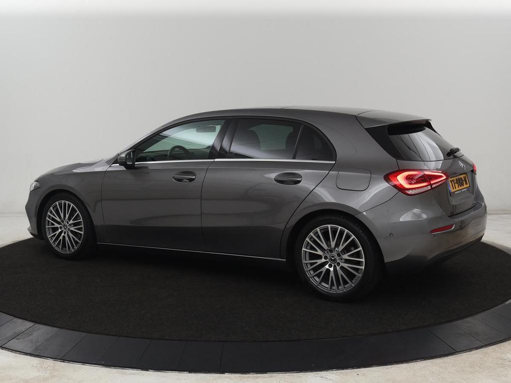 Mercedes-Benz A-klasse 200 Business Solution Plus Upgrade |, Auto's, Mercedes-Benz, Gebruikt, 4 cilinders, Leder en Stof, 163 pk