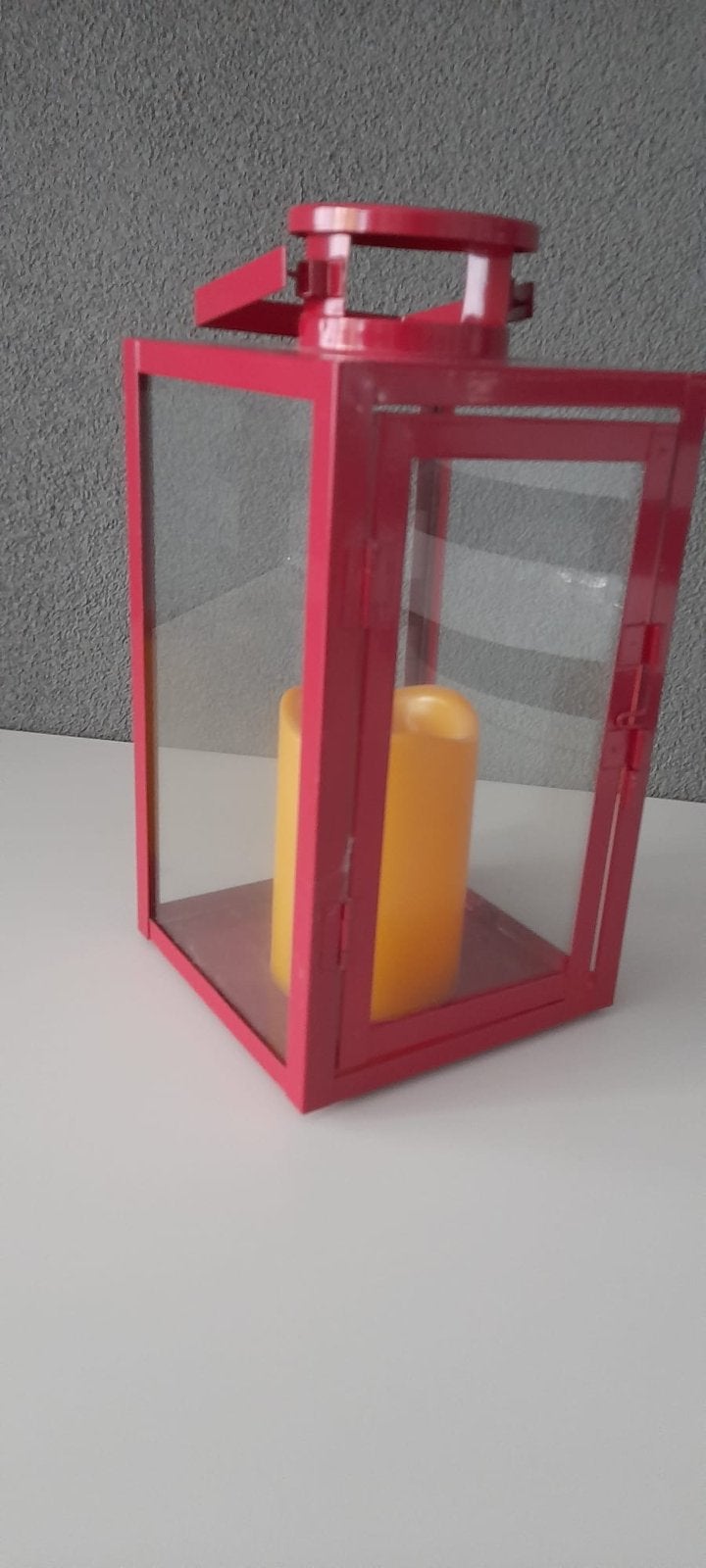 Rode lantaarn met gele kaars, Ophalen of Verzenden, Zo goed als nieuw, Rood, Metaal