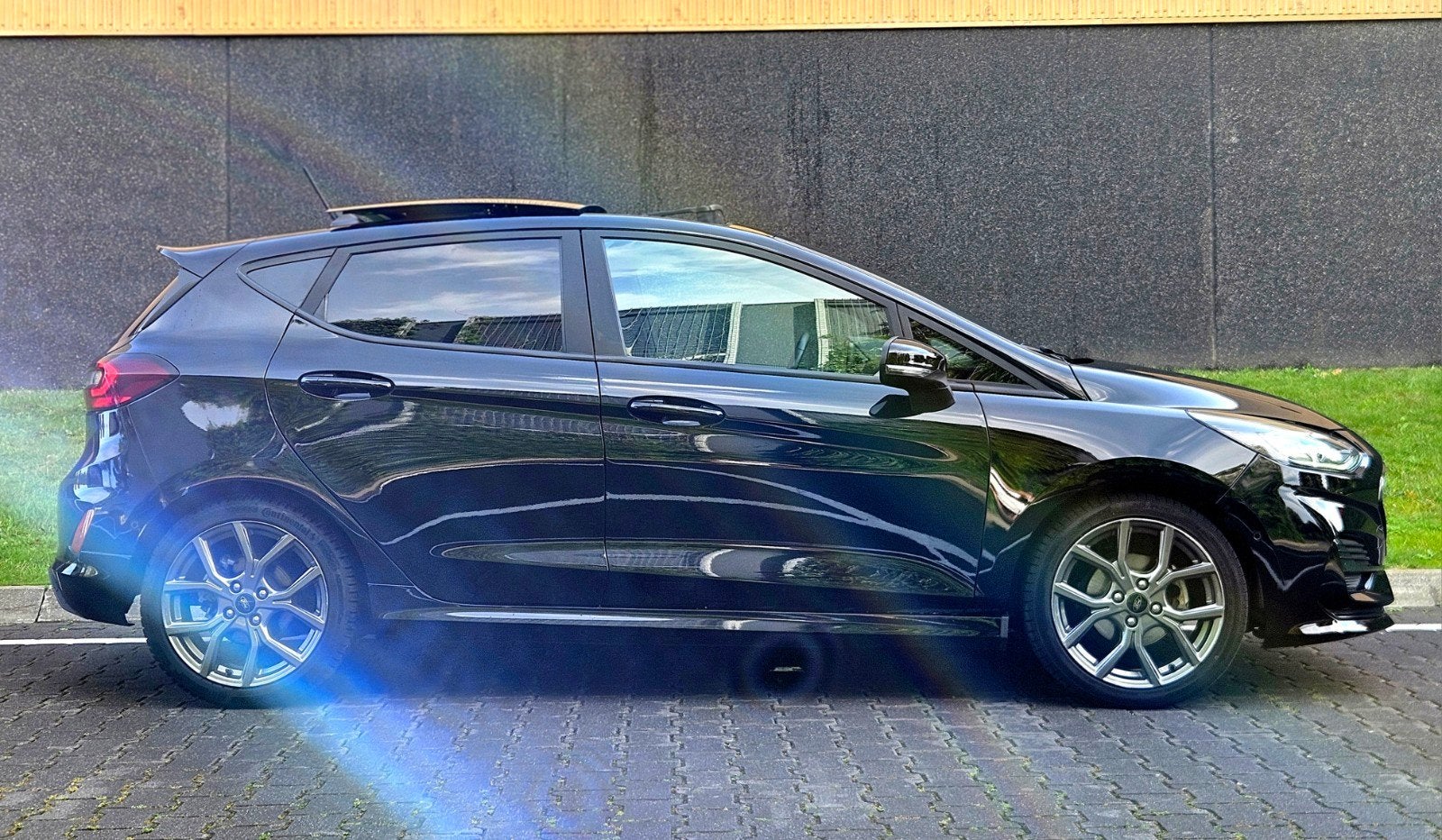 Ford Fiësta 1.0 Ecoboost Hybrid 125pk ST Line Pano Keyless, Zwart, Bedrijf, 19 km/l, Hybride Elektrisch/Benzine
