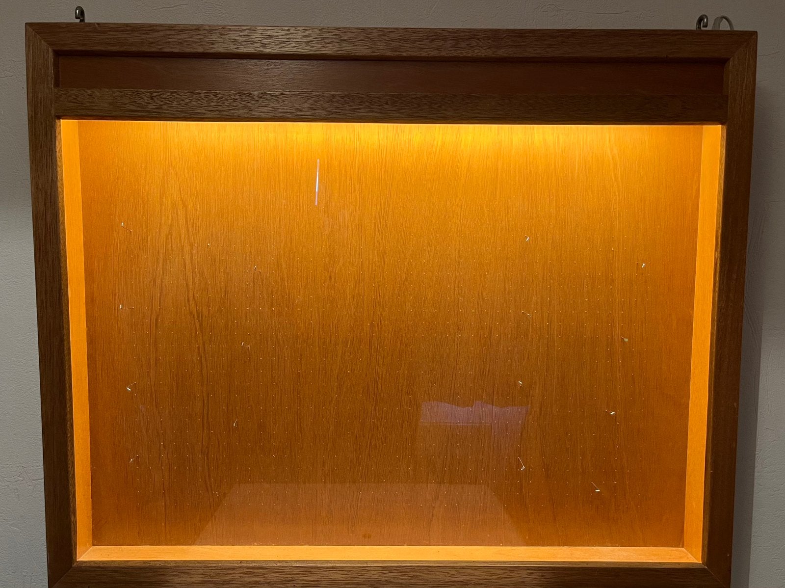 8 Wandvitrines met glas | TL-verlichting | 80x100x14, Ophalen, Gebruikt, Overige houtsoorten, 50 tot 100 cm