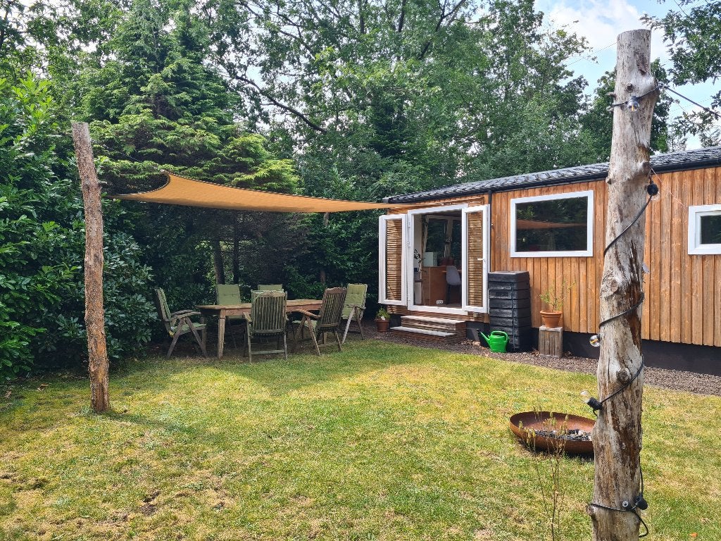 Prachtig instapklaar vakantiehuisje (46m²) aan de Veluwezoom, Huizen en Kamers, Recreatiewoningen te koop, 2 slaapkamers, Verkoop zonder makelaar
