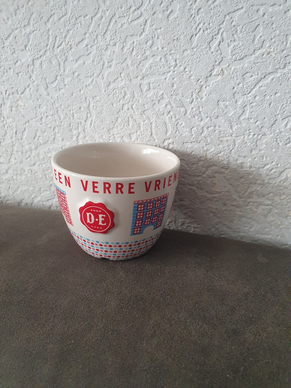 Douwe Egberts kommetje - 'Een verre vriend', Ophalen of Verzenden, Zo goed als nieuw, Overige stijlen