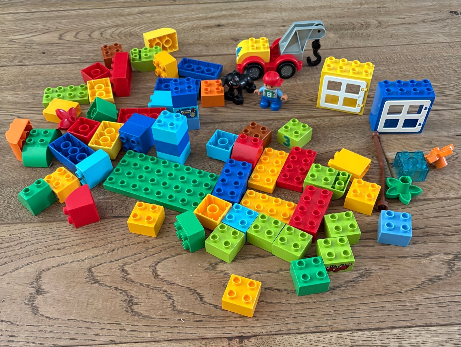 Grote partij Duplo blokken met voertuig en poppetjes, Kinderen en Baby's, Speelgoed | Duplo en Lego, Ophalen of Verzenden, Gebruikt