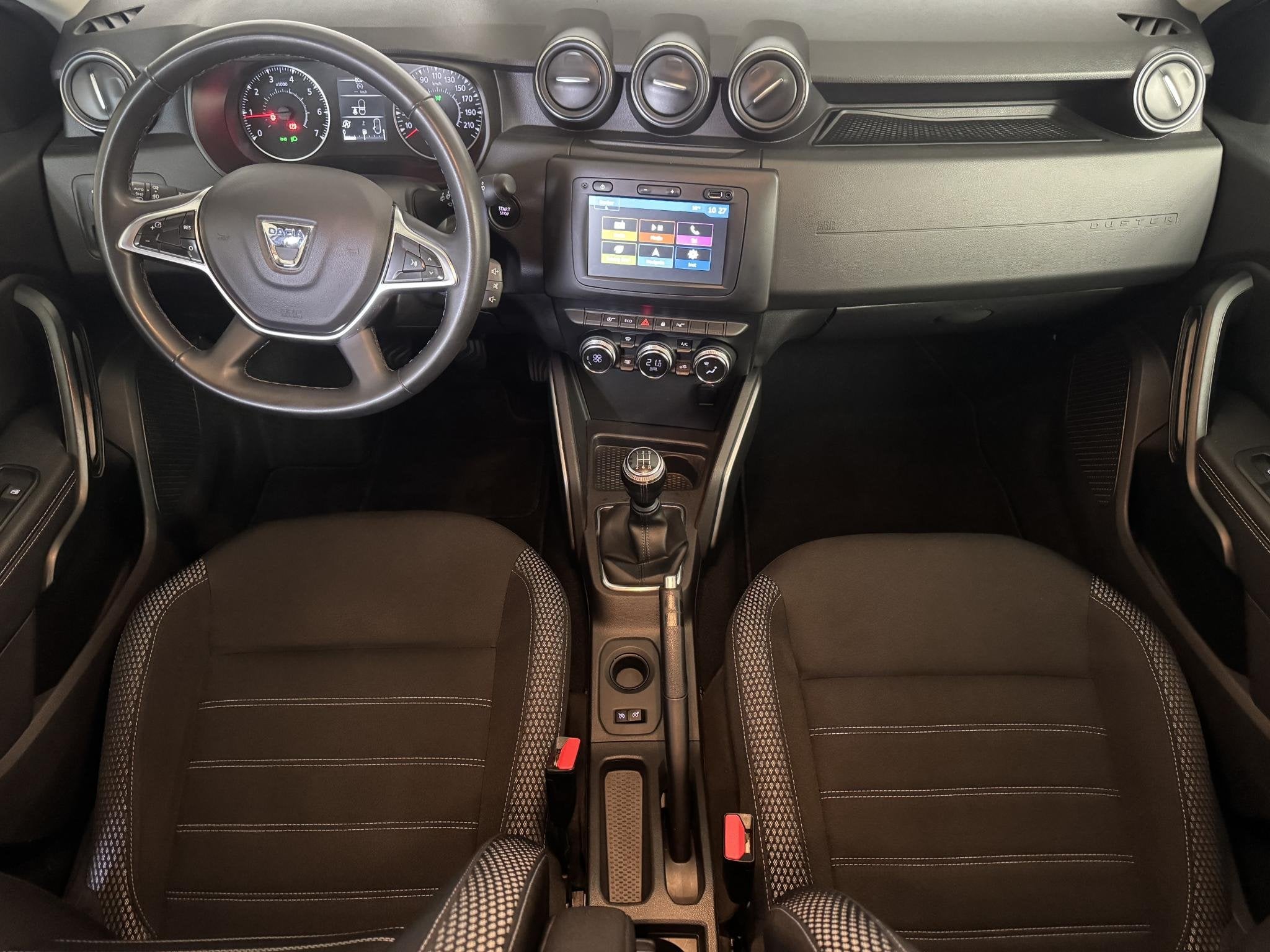 Dacia Duster 1.0 TCe Prestige | Achteruitrijcamera | Trekhaa, Auto's, Gebruikt, 4 cilinders, Wit, Bedrijf