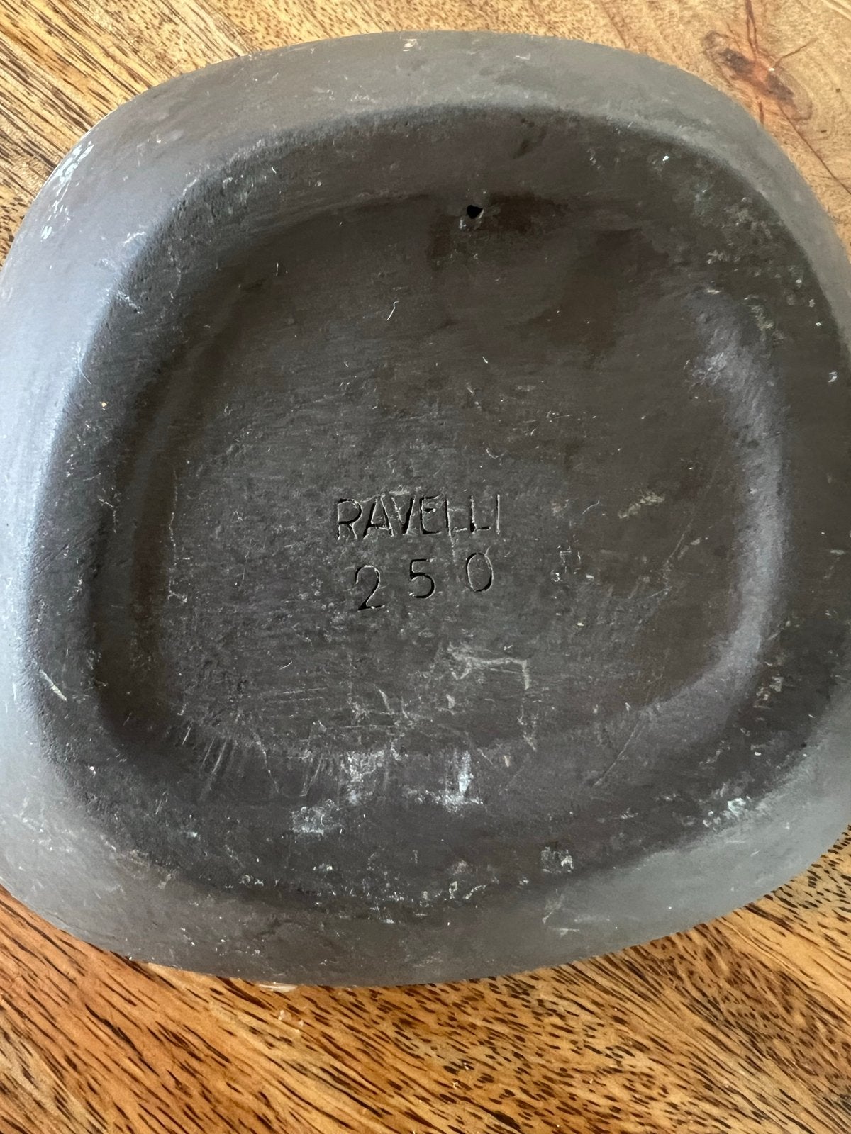Vintage Ravelli 250 Keramische asbak Zwart/Wit, Ophalen of Verzenden