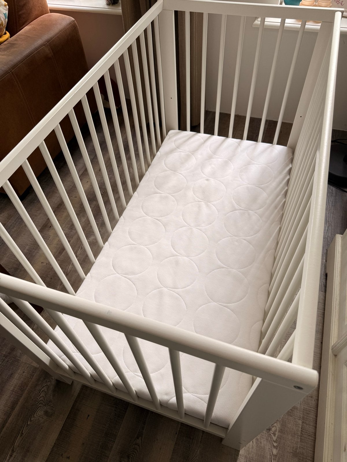 IKEA Ledikant met matras - inclusief kleine gebruikssporen, Ophalen, Gebruikt, Ledikant