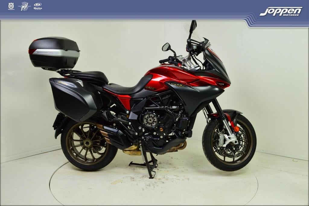 MV Agusta Turismo Veloce Lusso scs (bj 2021), Motoren, Motoren | MV Agusta, Motorrijbewijs A, Bedrijf, Meer dan 35 kW, Onbekend