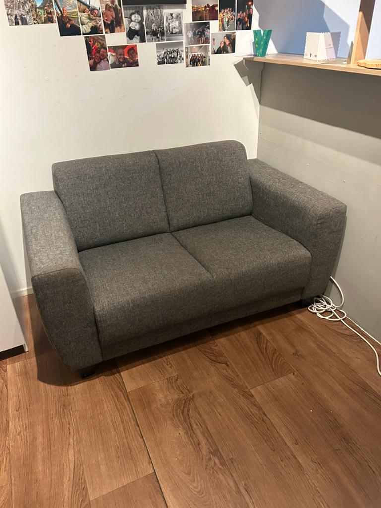 Nette grijze bank, Ophalen, Gebruikt, Minder dan 75 cm, 150 tot 200 cm