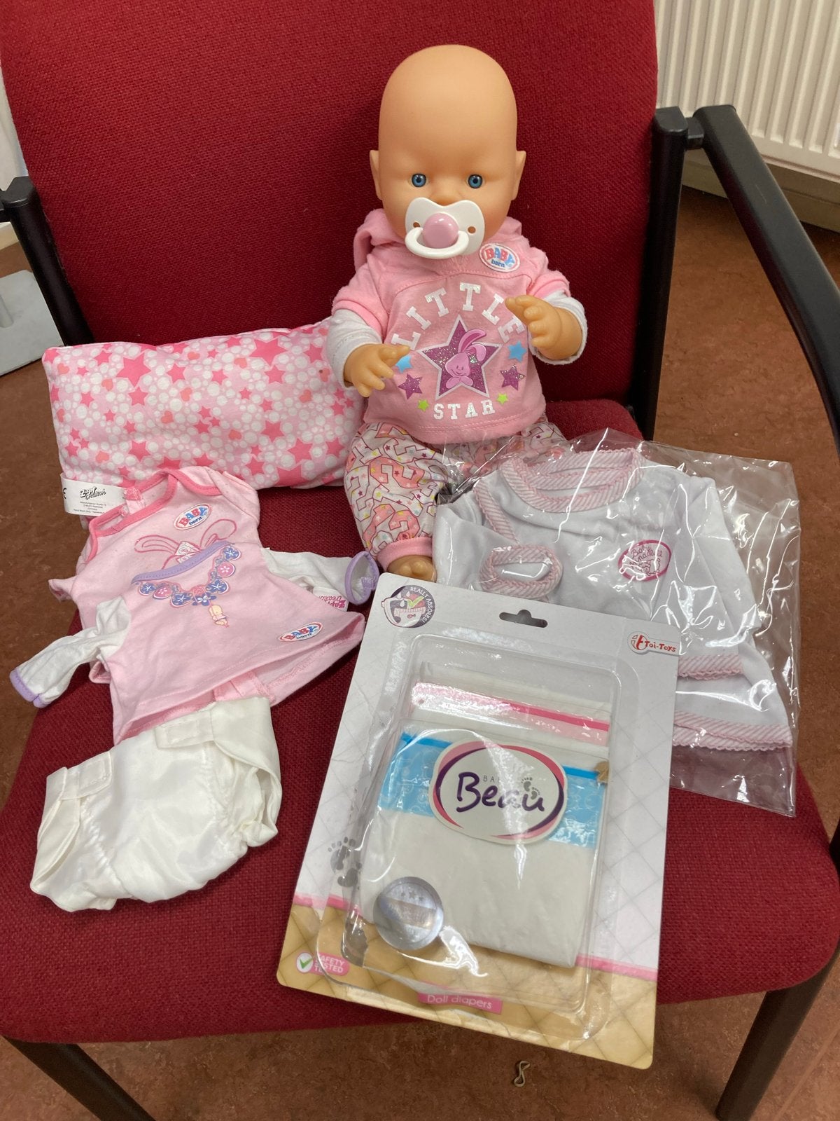 Baby Born pop met veel kleding en accessoires, Gebruikt, ., Ophalen of Verzenden, .