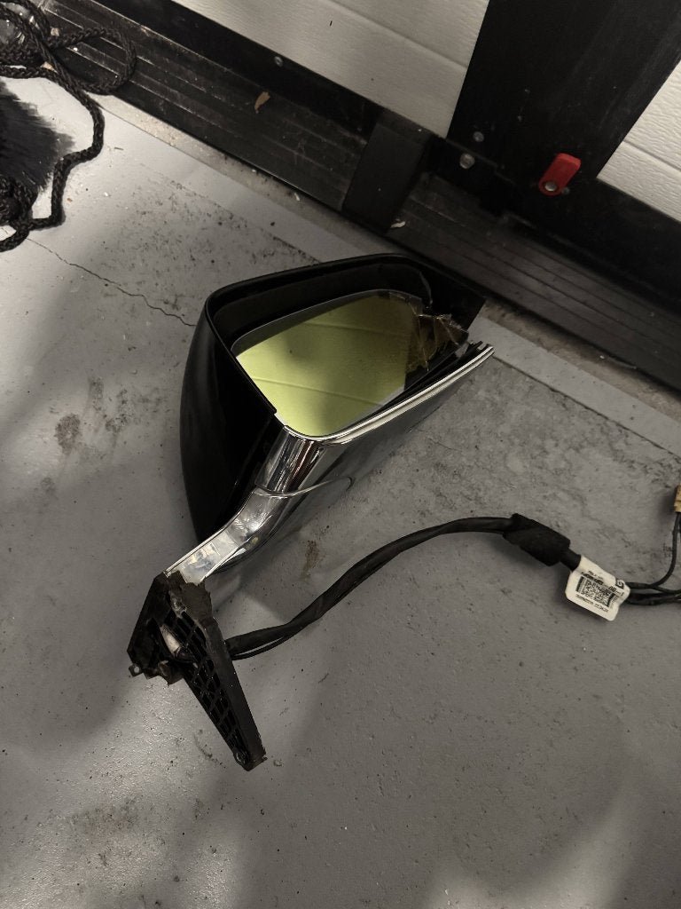Tesla X rechter spiegel defect, Ophalen, Nieuw