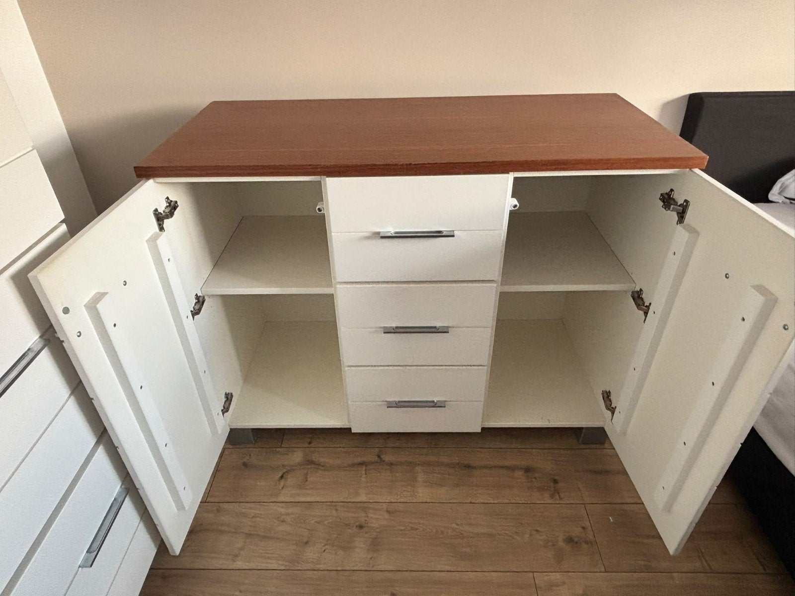 Foto 8 van Dressoir/Commode en Kledingkast - Wit