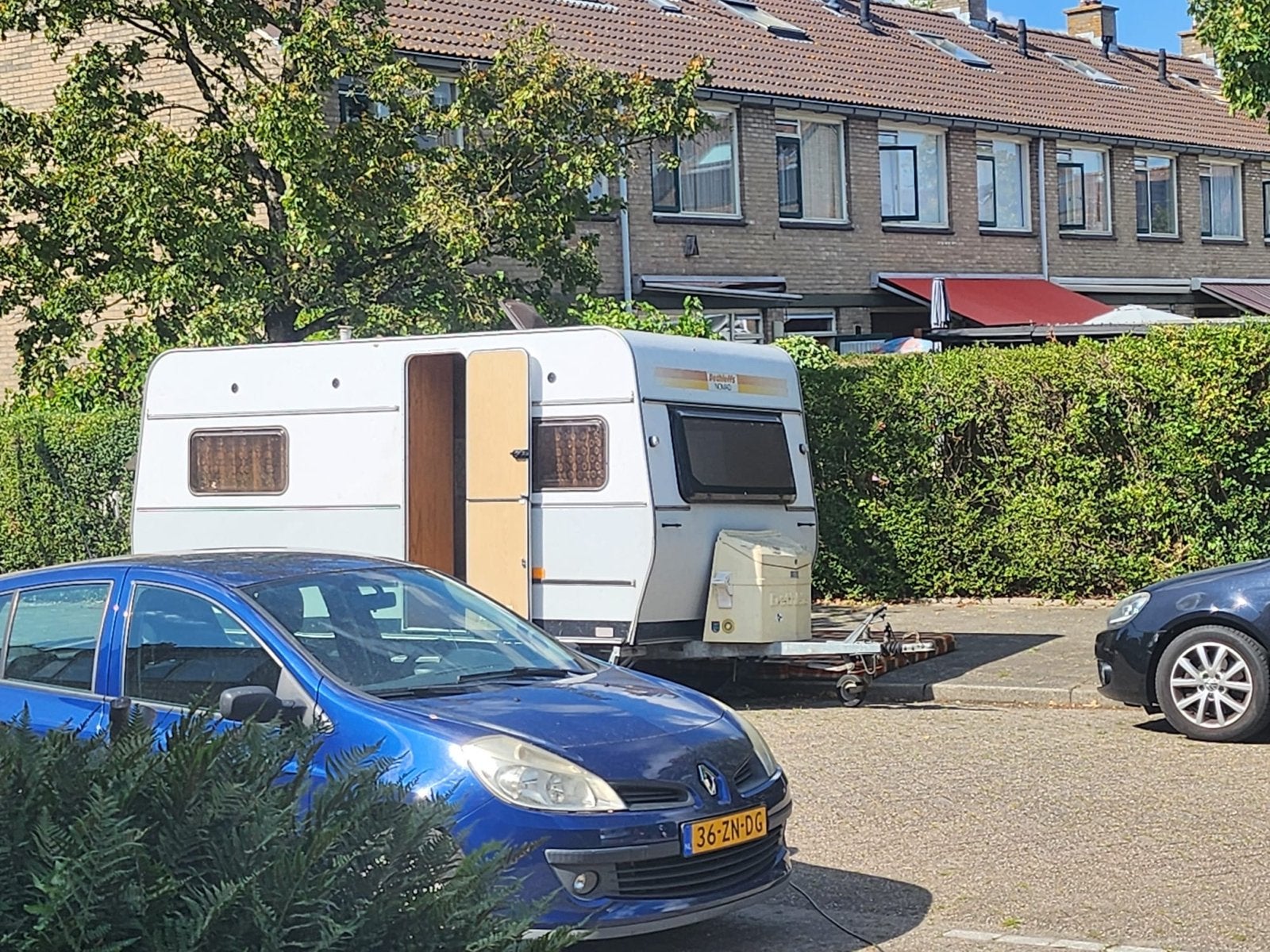 Dethleffs caravan uit 1980 - 5 meter met gebruikssporen, Ophalen of Verzenden, Gebruikt
