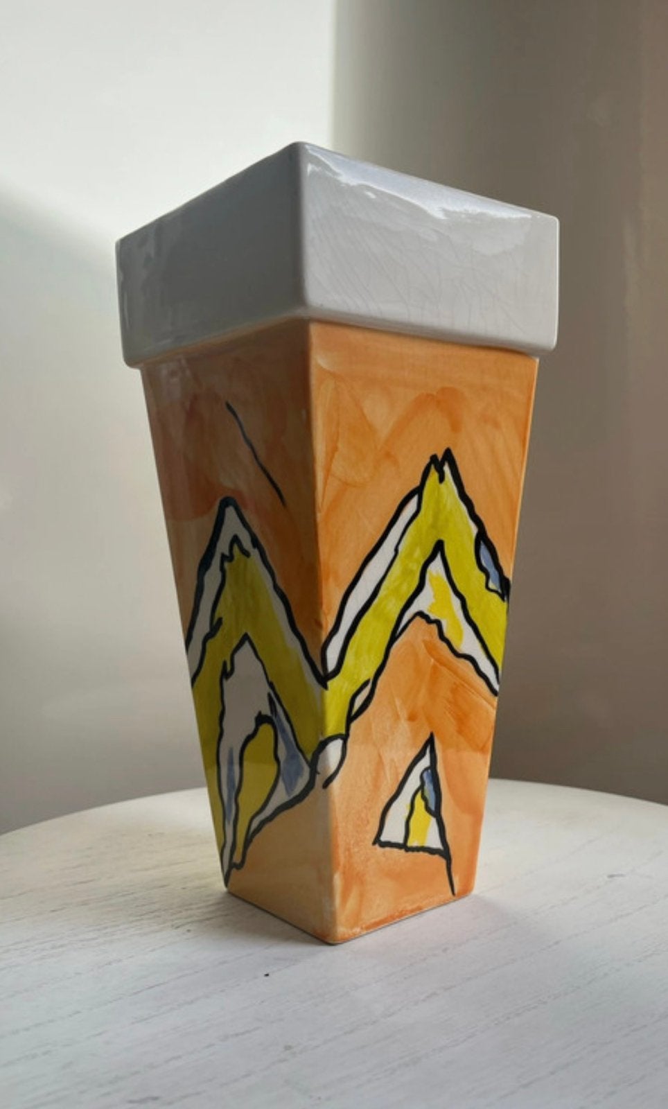 Design vaas vierkant art deco stijl Clarice Cliff, Antiek en Kunst, Ophalen