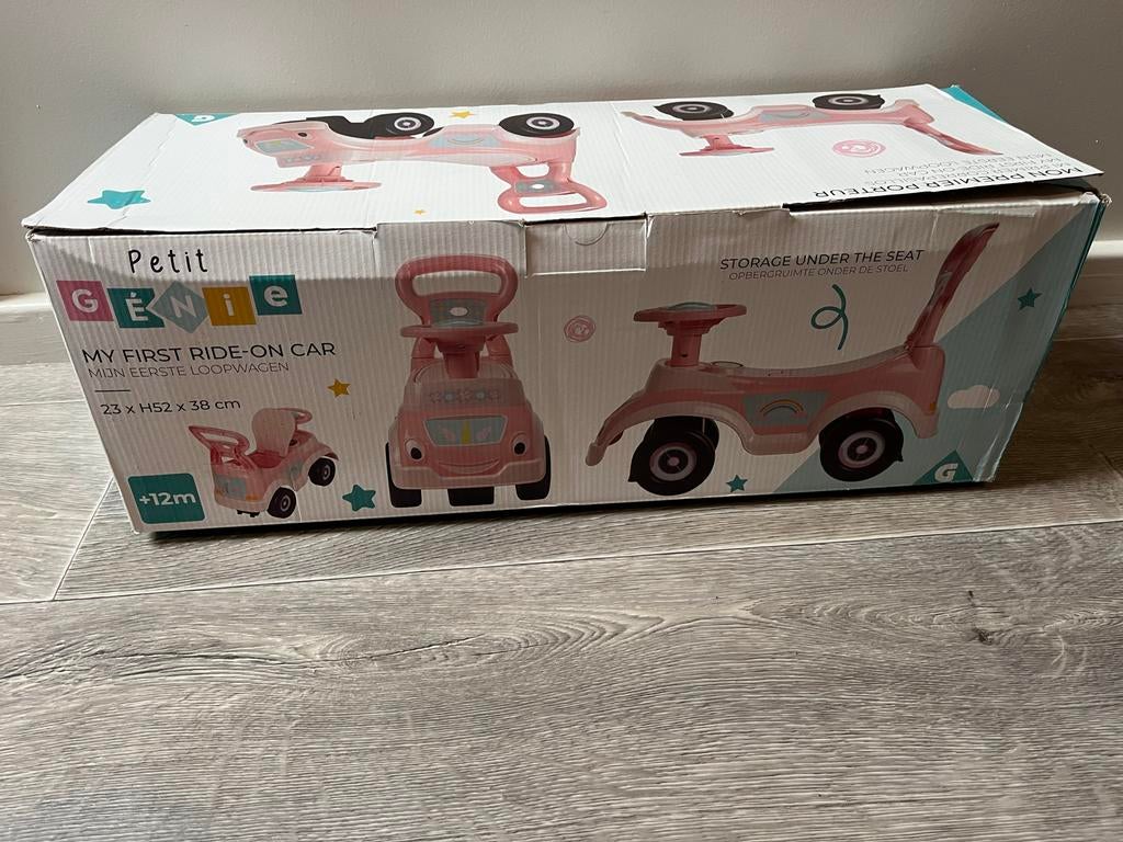 Nieuwe roze loopauto voor de kleintjes, Kinderen en Baby's, Speelgoed | Buiten | Voertuigen en Loopfietsen, Ophalen, Nieuw, Loopvoertuig