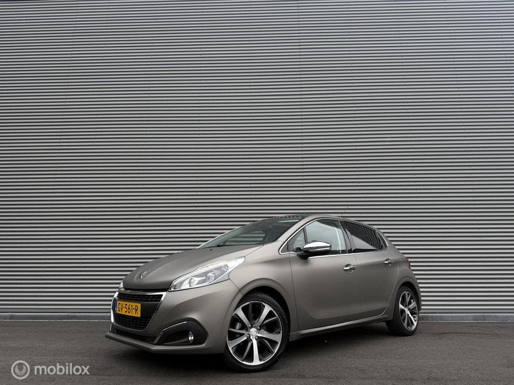Peugeot 208 1.2 PureTech Premieré | Automaat | Trekhaak | C, Auto's, Gebruikt, 1199 cc, 49 €/maand, Origineel Nederlands