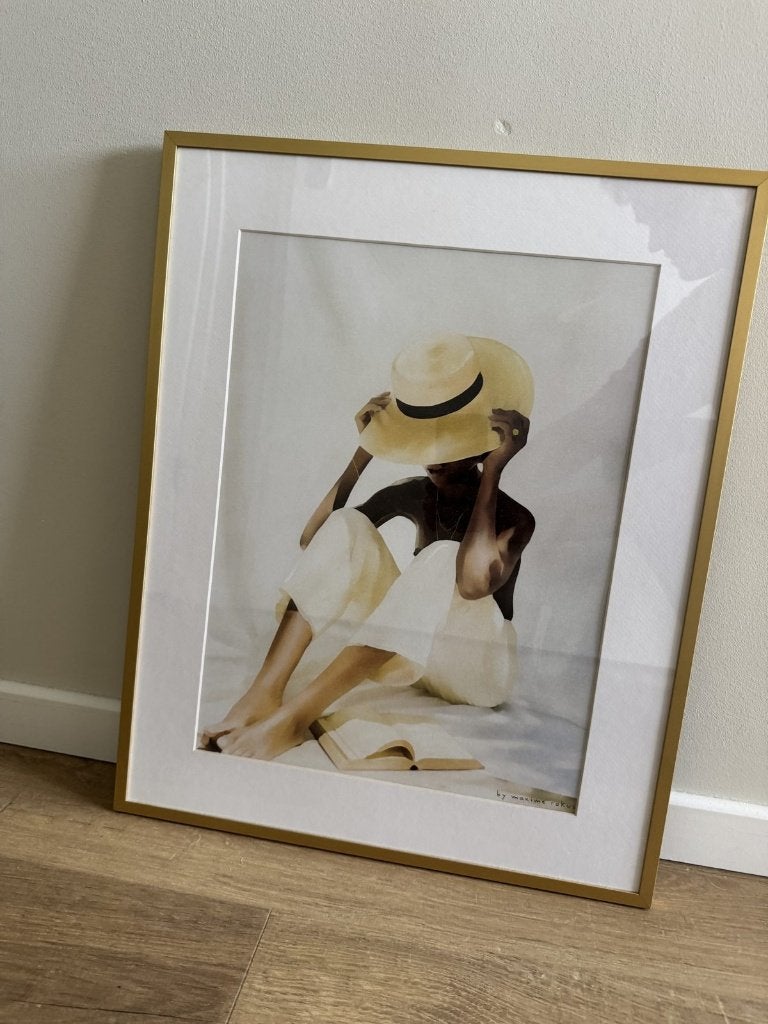 Schilderij vrouw met hoed in gouden lijst, Ophalen, Zo goed als nieuw