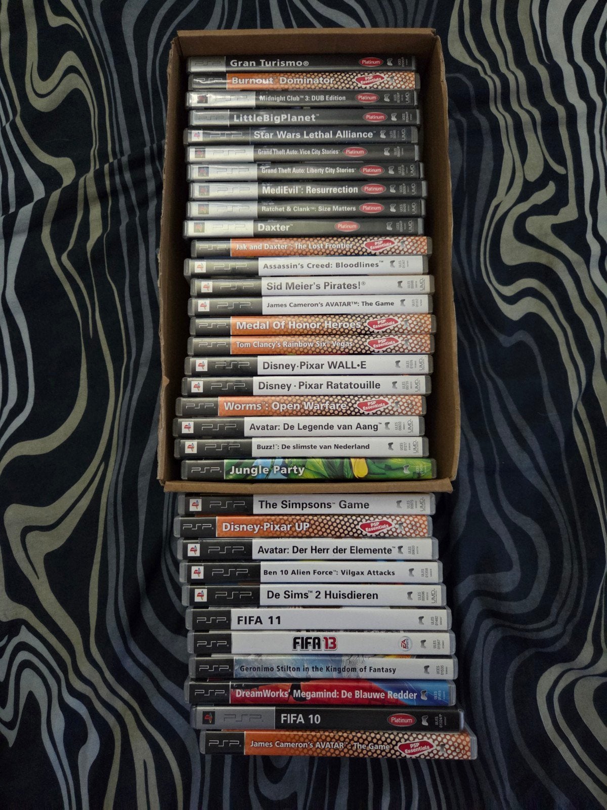 Grote partij van 32 PSP games o.a. GTA, De Simpsons, 1 speler, Ophalen, Overige genres, Vanaf 3 jaar