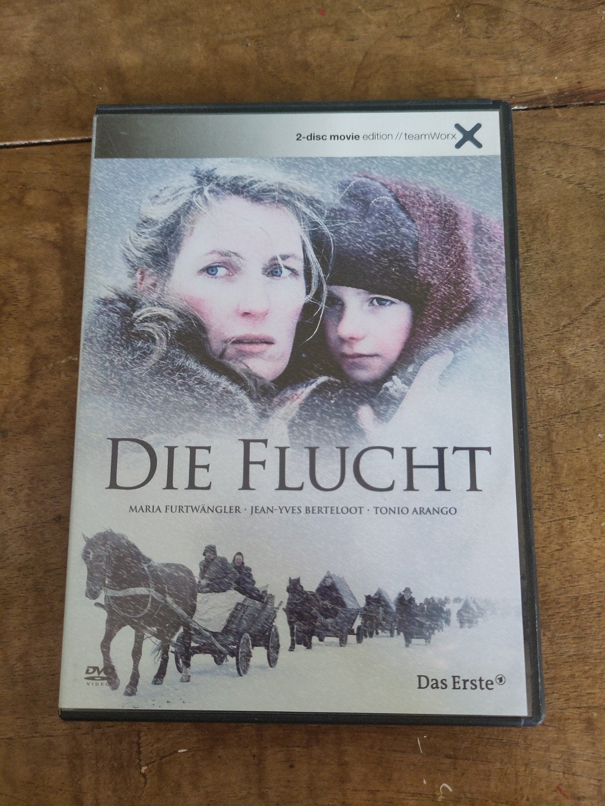 Die Flucht - Historisch Drama DVD (2-disc movie edition), Bonusmateriaal, Gebruikt, Historisch of Kostuumdrama, Nederlands