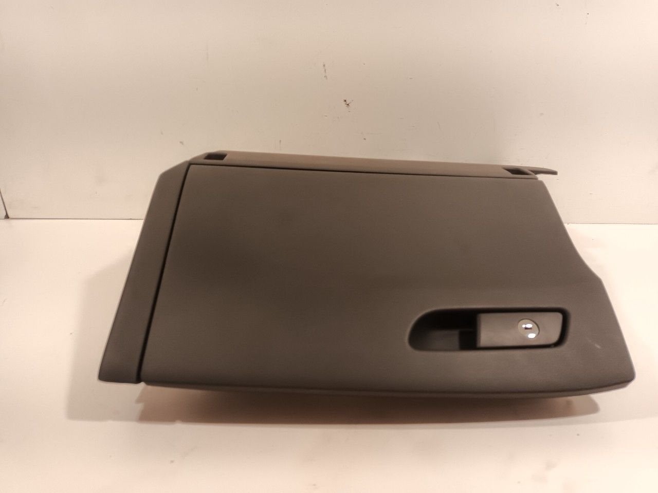 Dashboardkastje Audi A4, Auto-onderdelen, Dashboard en Schakelaars, Onderdelen@venauto.nl, Van der Ven Autorecycling B.V., Gebruikt