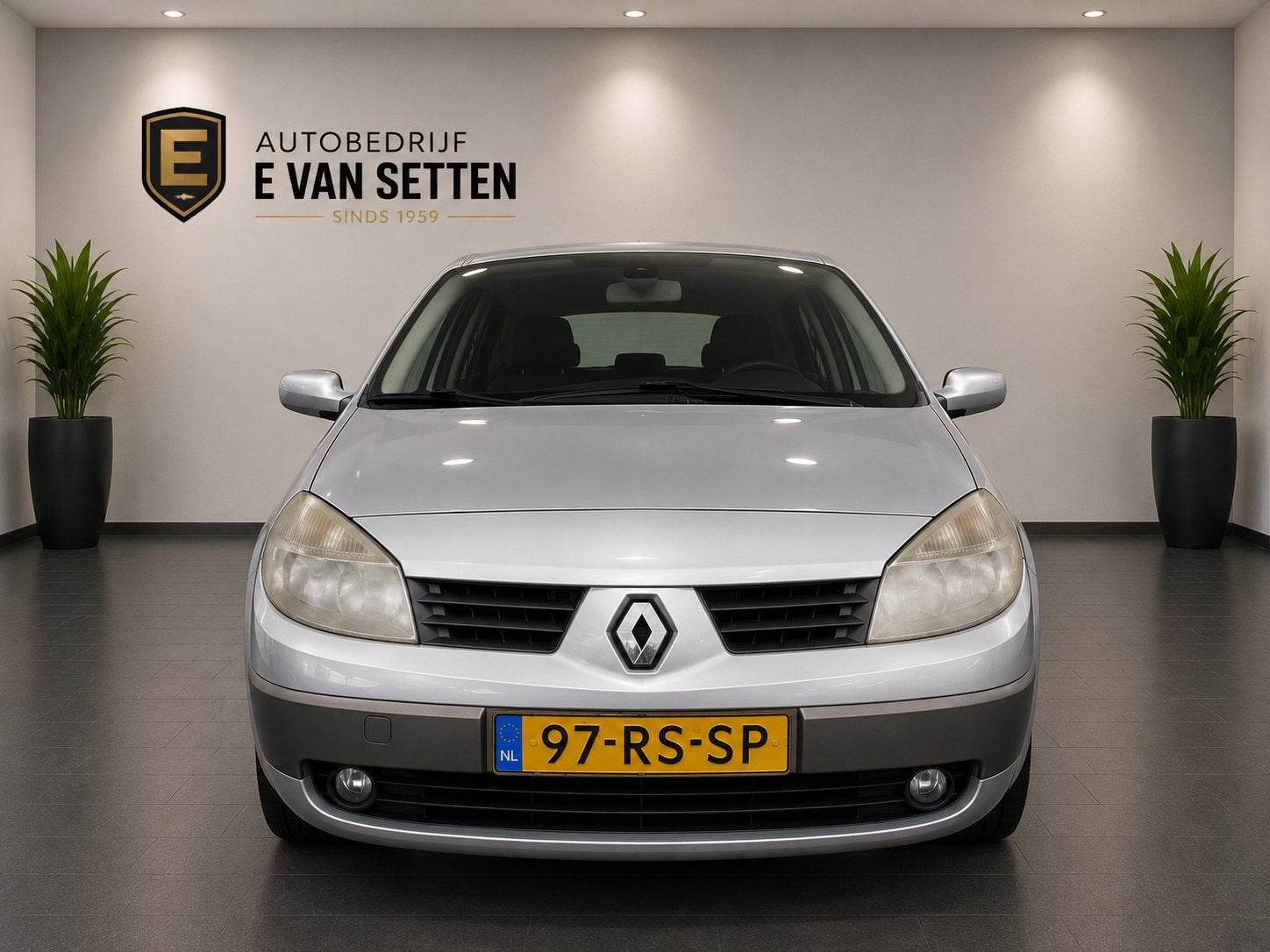 Renault Scénic 2.0-16V Automaat Expression Luxe, Auto's, 1998 cc, Zwart, 4 cilinders, 650 kg