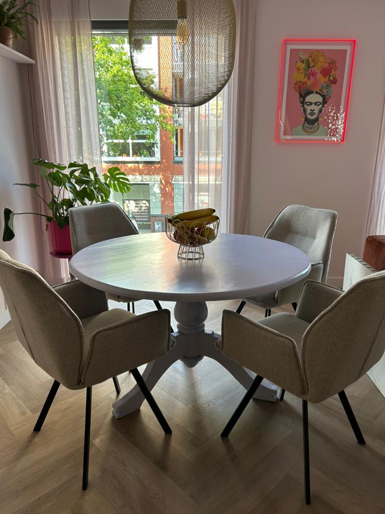 4 Eetkamerstoelen, Huis en Inrichting, Stoelen, Ophalen, Zo goed als nieuw, Grijs, Vier