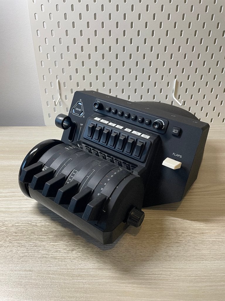 Honeycomb Bravo Throttle Quadrant, Ophalen, Zo goed als nieuw, Honeycomb Aeronautical