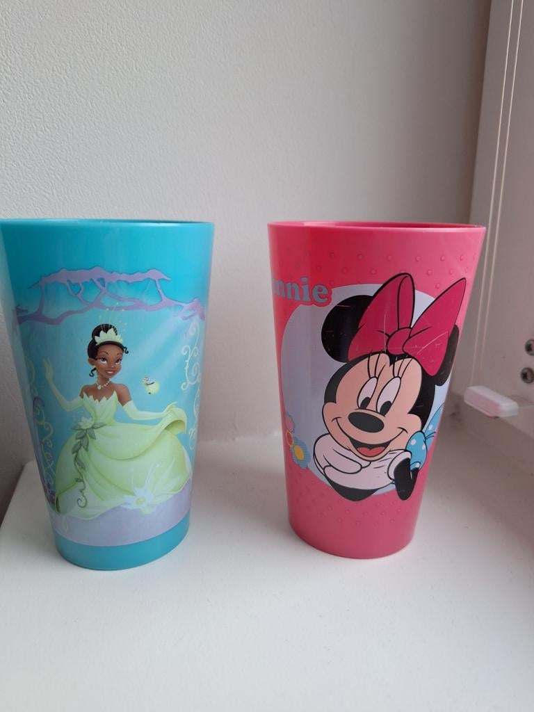 Kinder beker, mini Mouse, tiana, hello kitty etc, Ophalen of Verzenden, Mickey Mouse, Servies