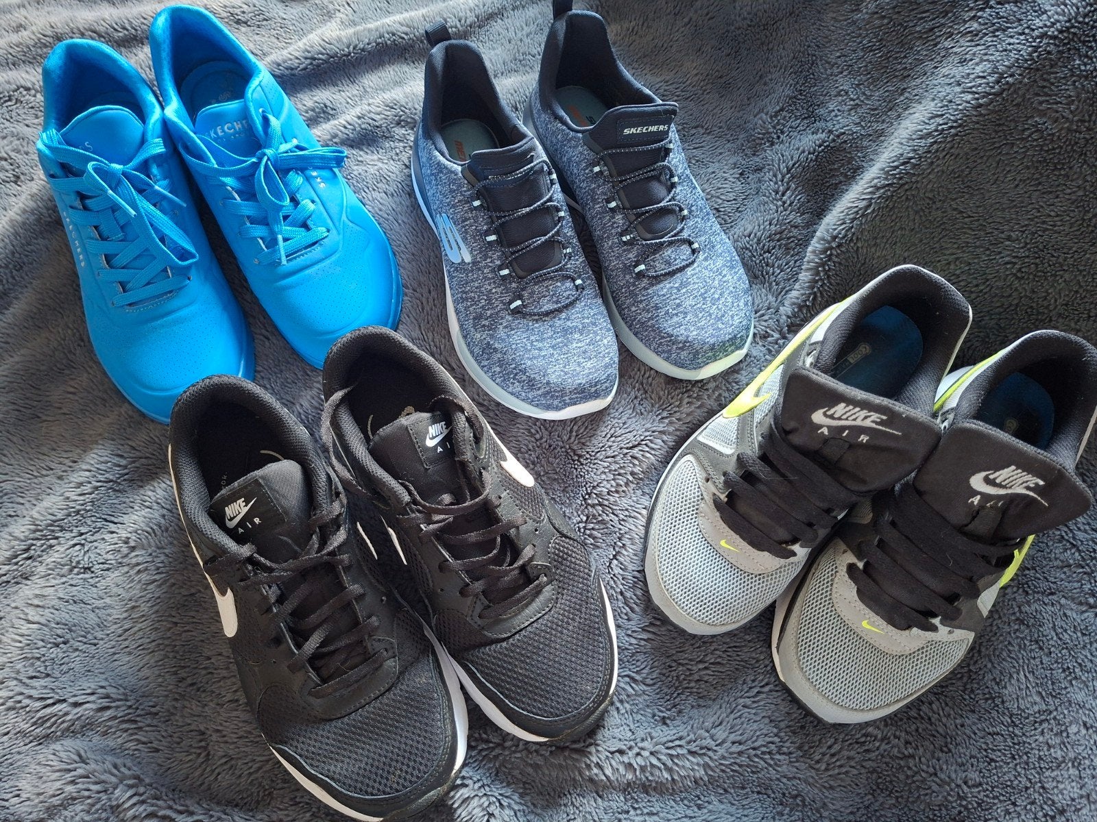 Z.g.a.n. Skechers en Nike Air Max 4x!!, Zwart, Ophalen of Verzenden, Nike air max, Sneakers of Gympen