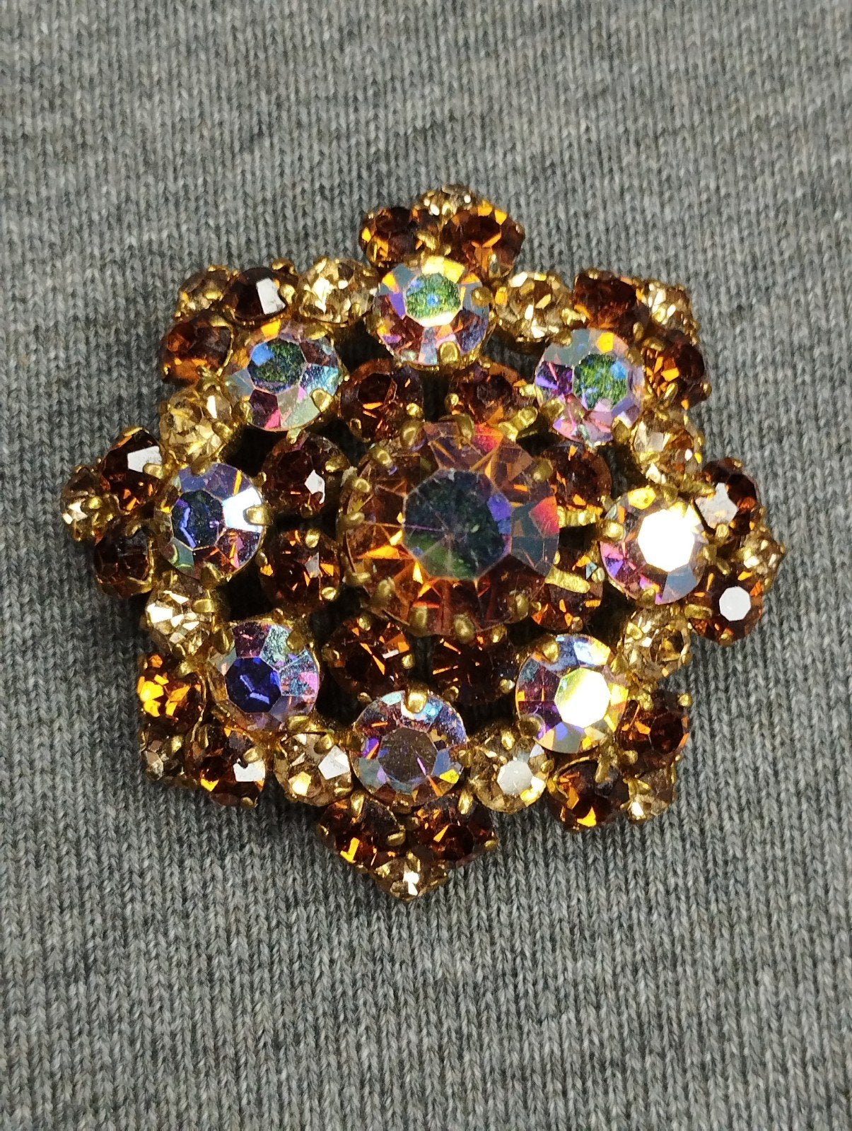 Een oude, zeer mooie, zeldzame broche, Sieraden, Tassen en Uiterlijk, Ophalen of Verzenden, Zo goed als nieuw, Zilver, Overige materialen