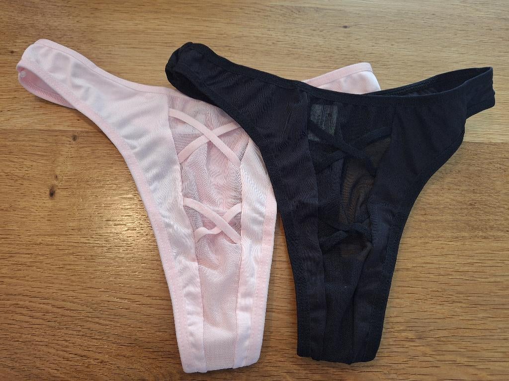 2 dames strings, Verzenden, Zwart, String
