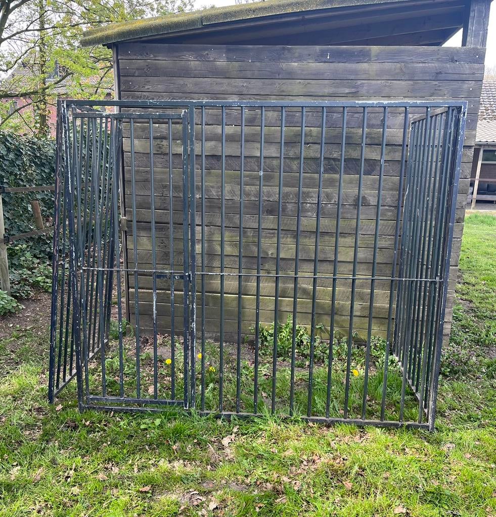 Hondenkennel, Dieren en Toebehoren, Ophalen, Hondenkennel, 100 cm of meer, 110 cm of meer