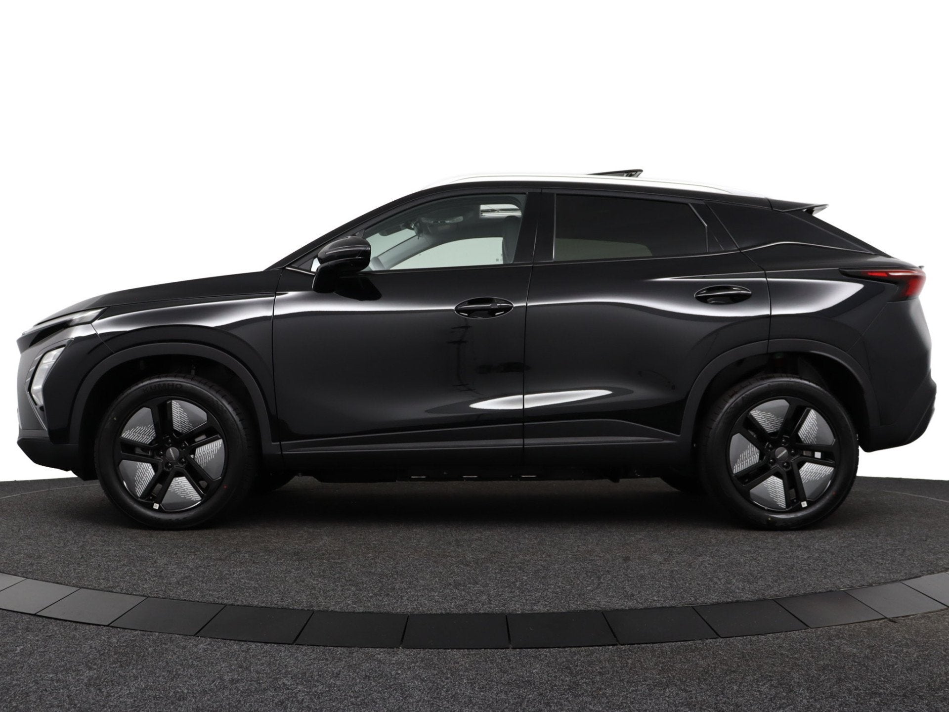 Omoda 5 EV Premium 61 kWh *DEMO* - Stoel/Stuurwiel verwarmin, Auto's, Overige Auto's, 12 maanden, 33 min, Zwart, Automatische klimaatregeling